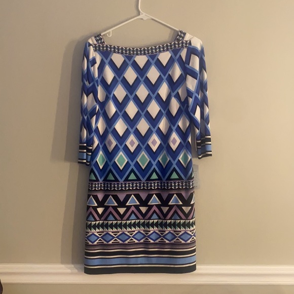 NWT Eliza J V Neck Geometric Shift Dress 6P - Picture 2 of 4